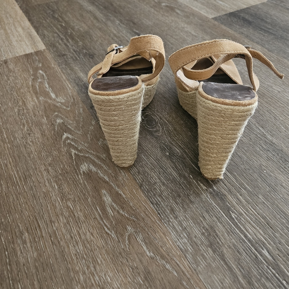 Suede platform sandals - Picture 6 of 6